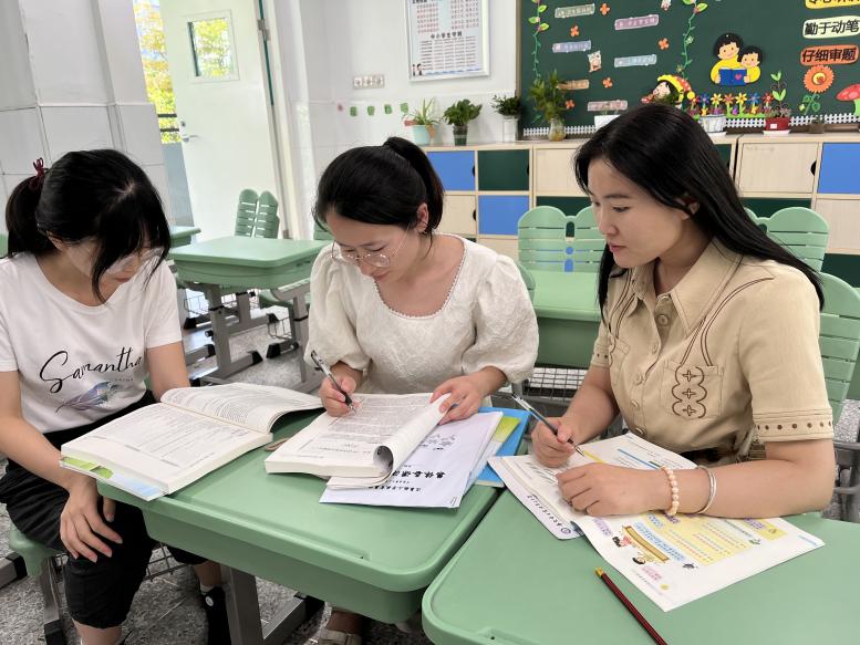 9.1数学组第一次集体备课活动侧记_html_2a0eb230.jpg