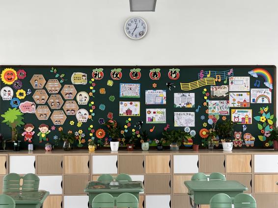 【正学丁三&middot;德育】缤纷板报，尽展风采_html_m3ab2af94.jpg
