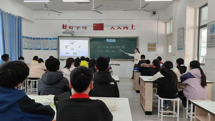 【正学丁三·教学】智慧碰撞，科学启航——南京市丁家庄第三小学科学组校本主题研修活动侧记(1)_html_m48b417e6.jpg