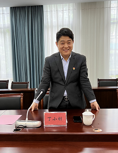 【正学丁三】踔厉奋发启新程，笃行不怠谱新篇——丁家庄第三小学党支部成立暨第一届委员会选举党员大会侧记_html_28b97c8c.png