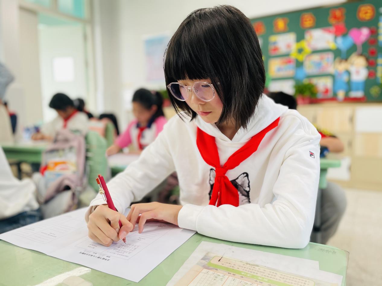 【正学丁三·教学】“书写之美绽放校园”——南京市丁家庄第三小学汉字书写大赛侧记(1)_html_m617b8df7.jpg