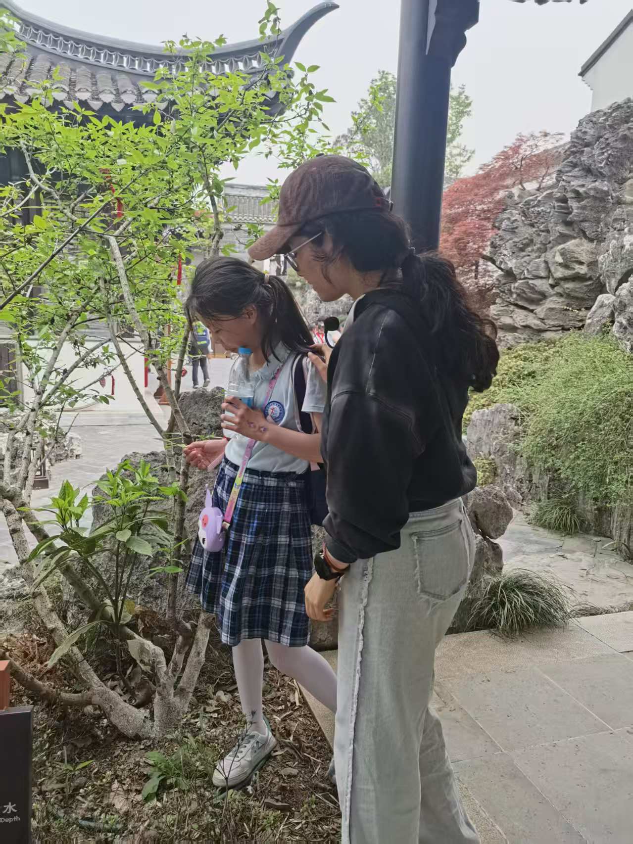 春季社会实践活动报道(1)_html_m1e2220f6.jpg