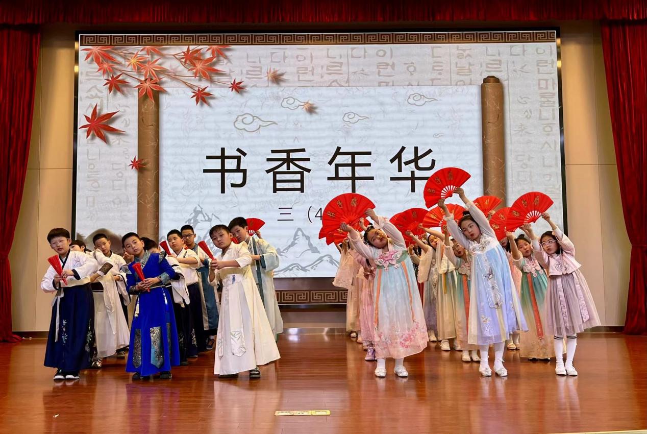 正学丁三•德育】颂千古诗词 扬爱国情怀(1)_html_34fd207a.jpg