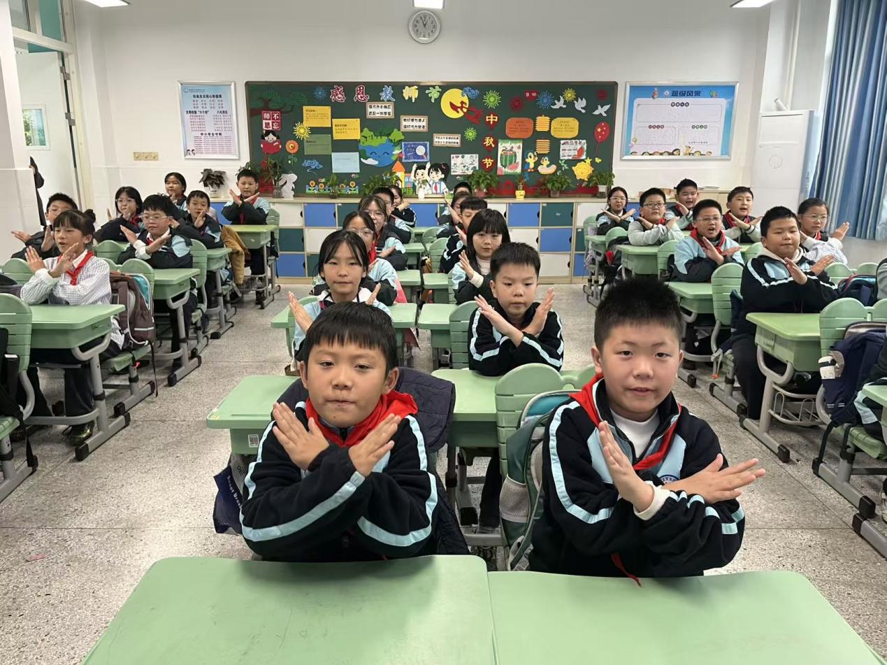 11.6满媛 讴歌生活报道_html_m6cd255e1.jpg