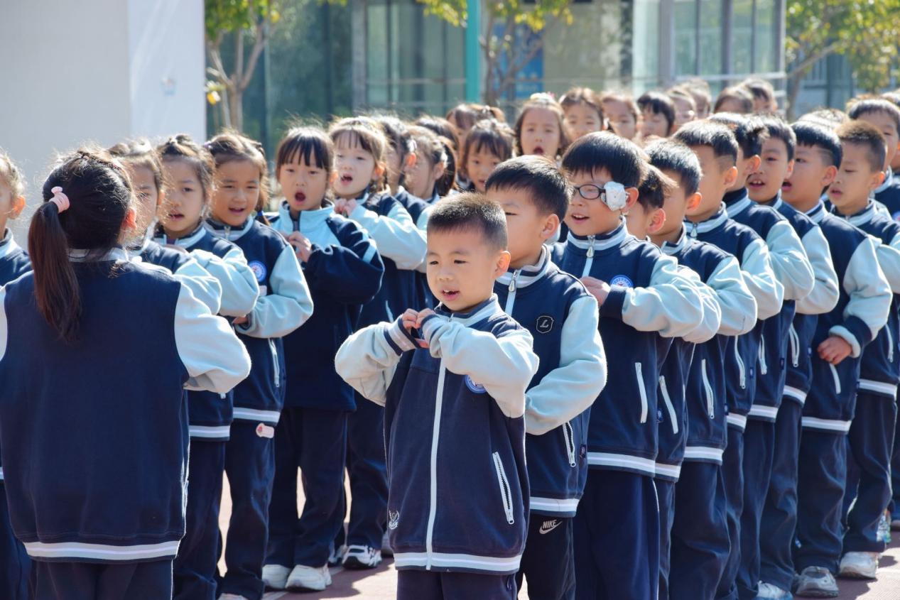 11.6满媛 讴歌生活报道_html_m463fd005.jpg