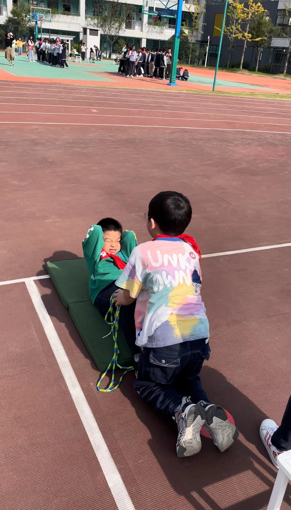 体侧报道_html_3f1ab722.jpg