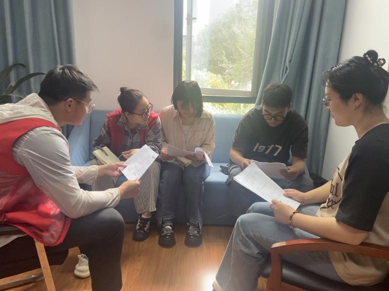 【正学丁三·教学】集体备课凝智慧，教学研讨展芳华——丁家庄第三小学综合组集体备课活动(1)_html_5fd3b038.jpg