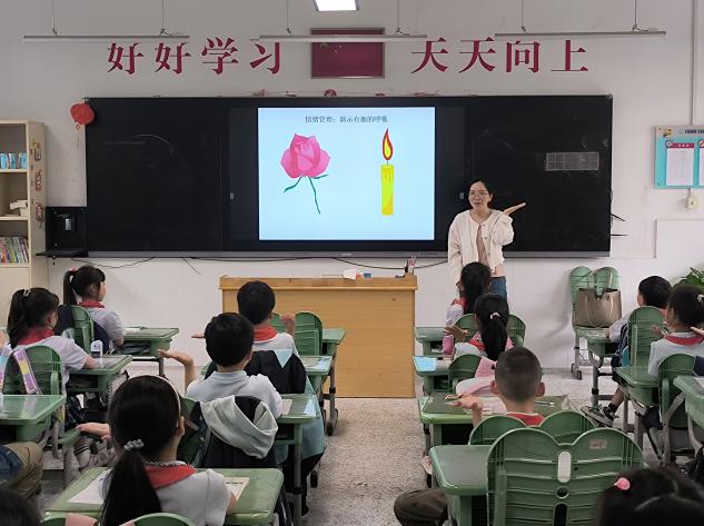 1_正学丁三·德育】_html_3bdf7301.jpg