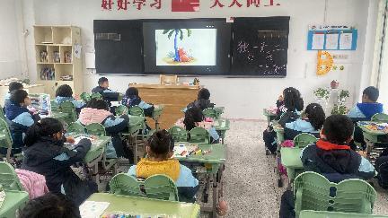 班会新闻稿_html_m47347bfd.jpg