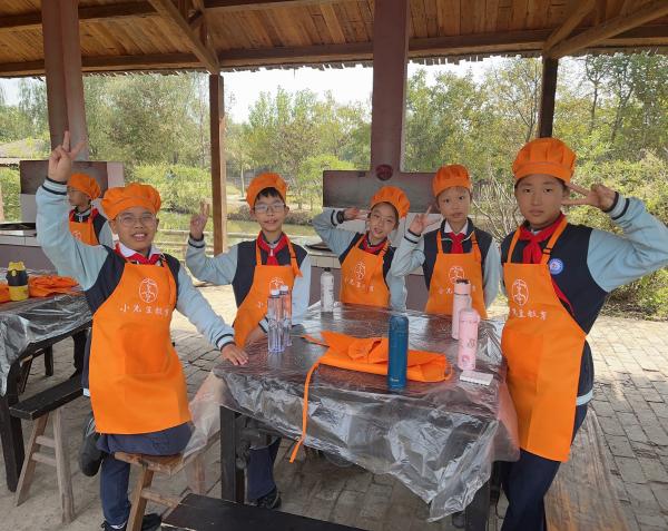 【正学丁三·德育】“烹”然心动，乐享成长_html_m1f52f1cd.jpg