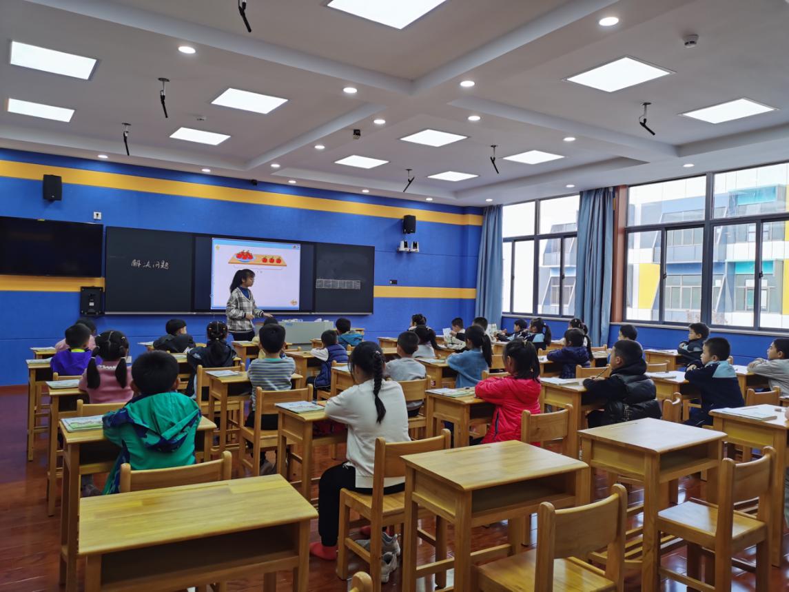 1_孙晓雨数学教研报道_html_m7c54d85f.jpg
