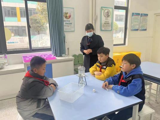 【正学丁三】责任督学进校园 助力护航促发展——丁家庄第三小学督学专项视导活动侧记_html_23bb2051.jpg