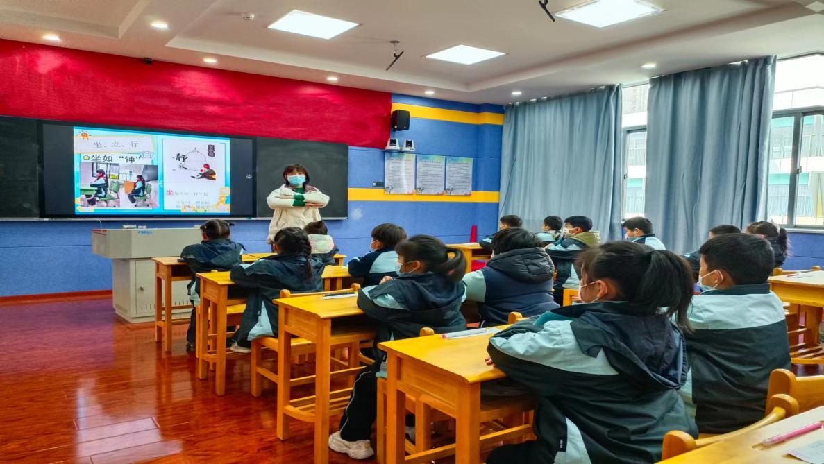 【正学丁三】学习身边榜样 激发奋进力量——南京市丁家庄第三小学榜样教师宣传活动侧记（五）_html_m466a95fd.jpg