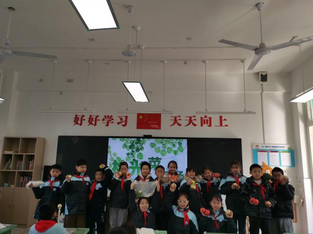 【正学丁三】学习身边榜样 激发奋进力量——南京市丁家庄第三小学榜样教师宣传活动侧记（十二）_html_9674af9.jpg