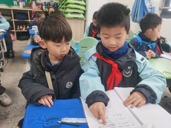3.14大班组第一次参观小学报道_html_m35439b6c.jpg