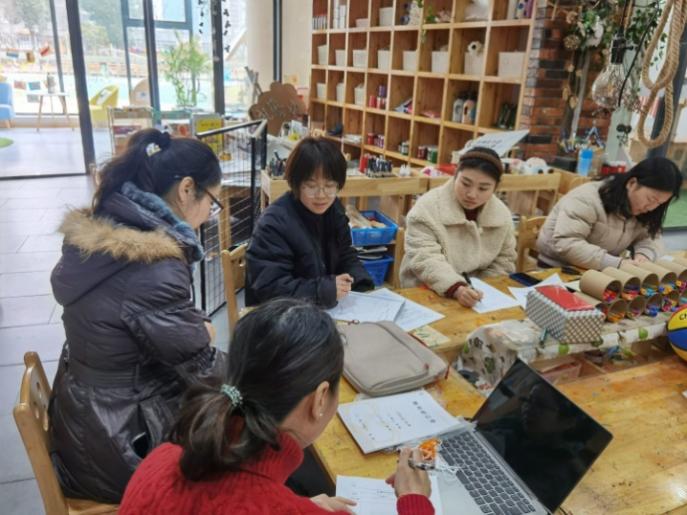 全园家长会报道（改）_html_m4886d6a4.jpg