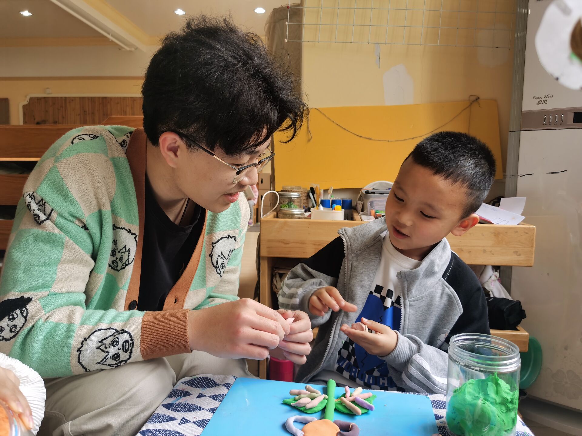 【生命迈幼•教学动态】青春激扬，逐梦同行 迈幼一园见习生跟岗活动(1)_html_m36d61f28.jpg