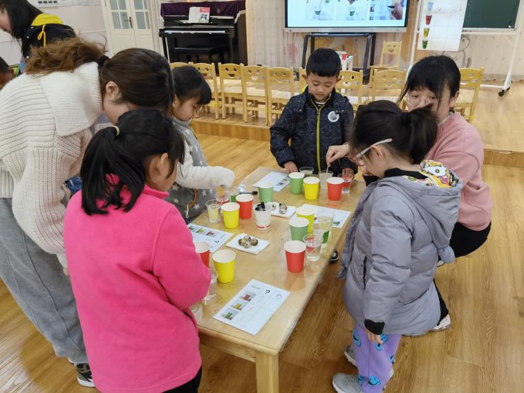 科学组_html_m1f723c5.jpg