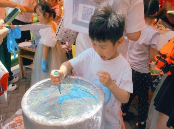 六一报道2(2)_html_m3adcad0c.jpg