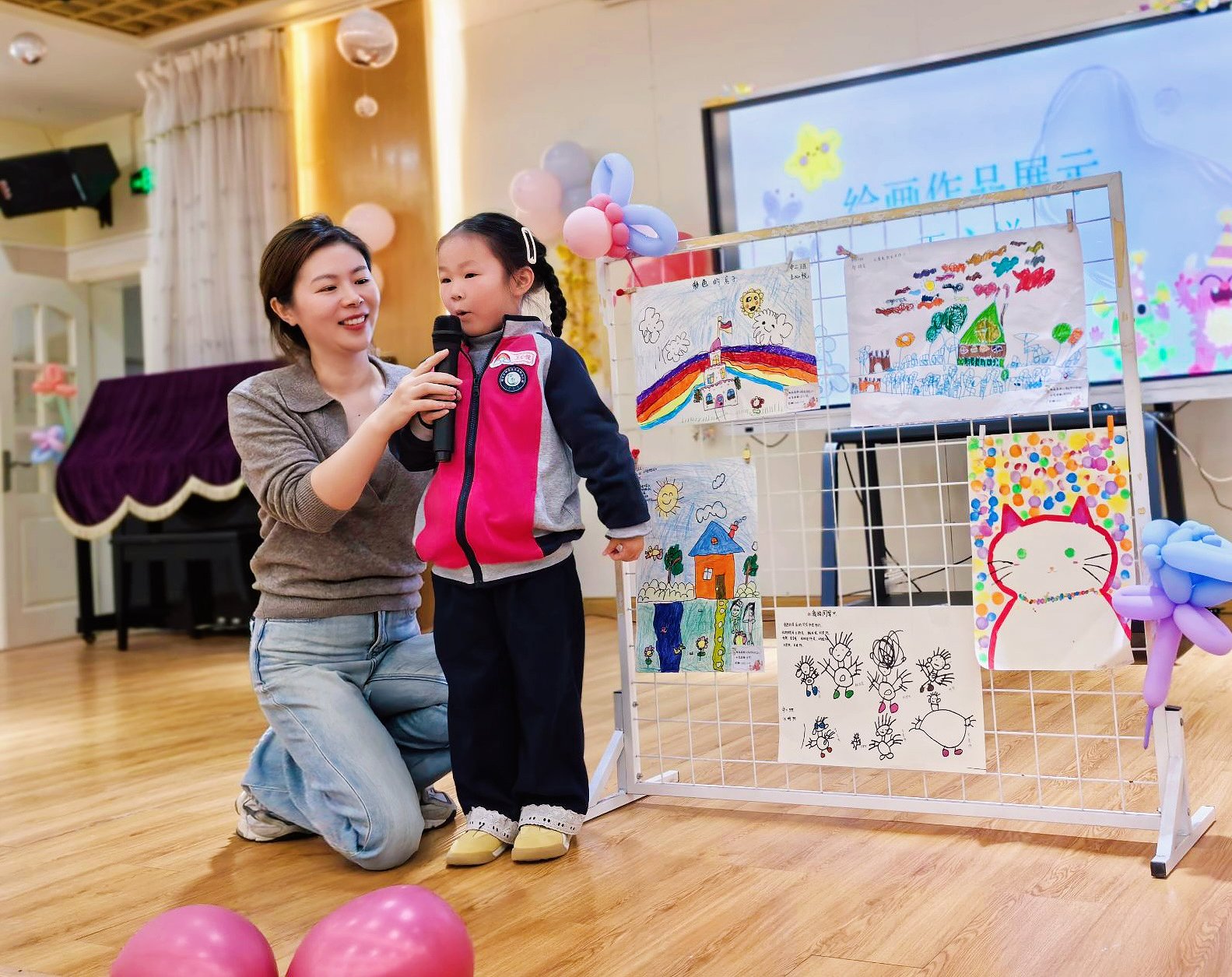 11月师德标兵 新闻稿_html_m4c3a1e93.jpg