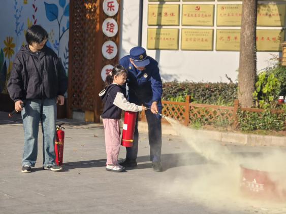 消防演习报道2024.11_html_m219485a3.jpg