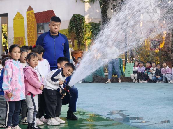 消防演习报道2024.11_html_750df332.jpg