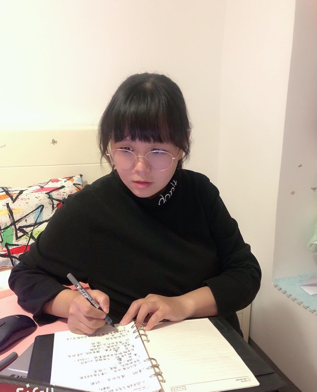 报道 《论文本质与写作秘笈》_html_me25273b.jpg