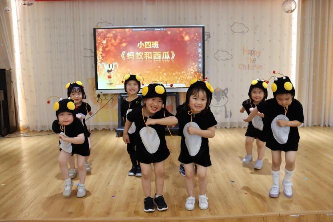 【生命迈幼 书润童心】沁润书香 收获成长 ——记迈幼三分园阅读节闭幕式暨绘本剧展演活动_html_7722878c.jpg