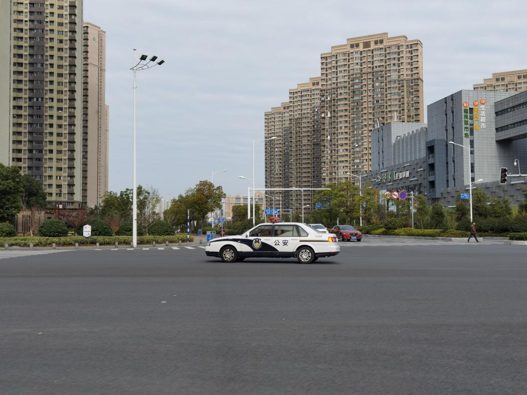 【生命迈幼】马路上的秘密_html_m134858ee.jpg