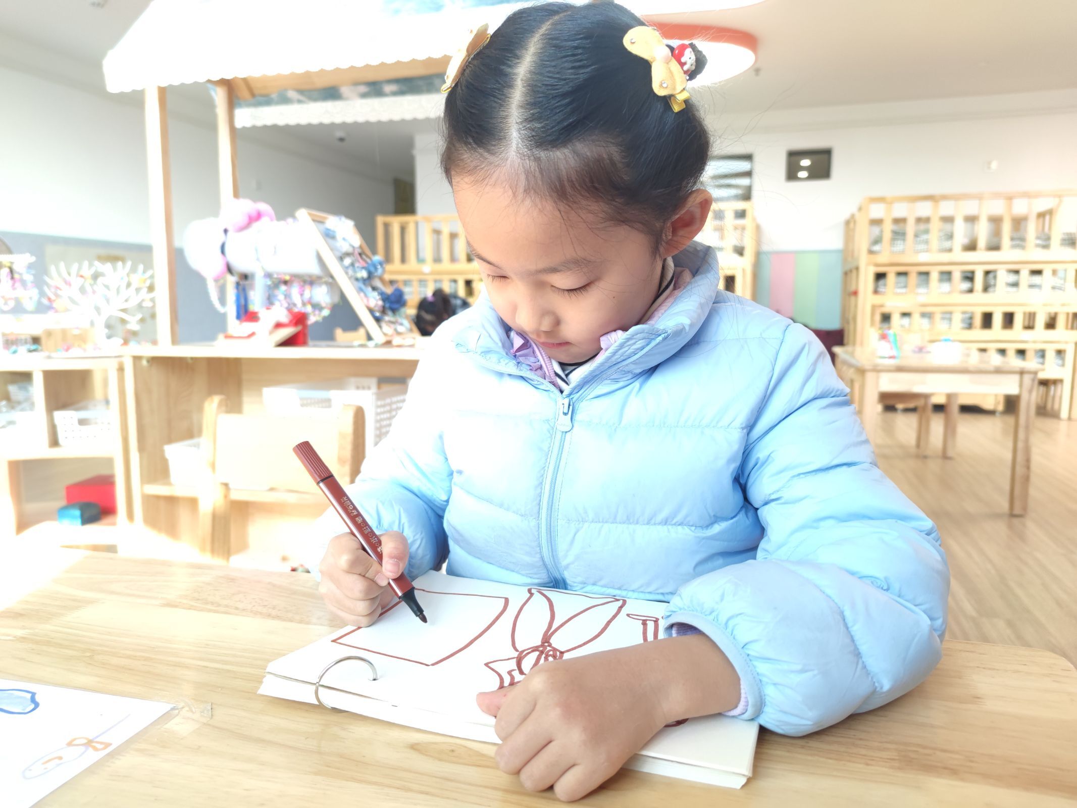 【生命迈幼•校园新闻】学法知法  萌娃先行—记迈幼嘉誉山分园宪法周活动_html_1d003ba1.jpg