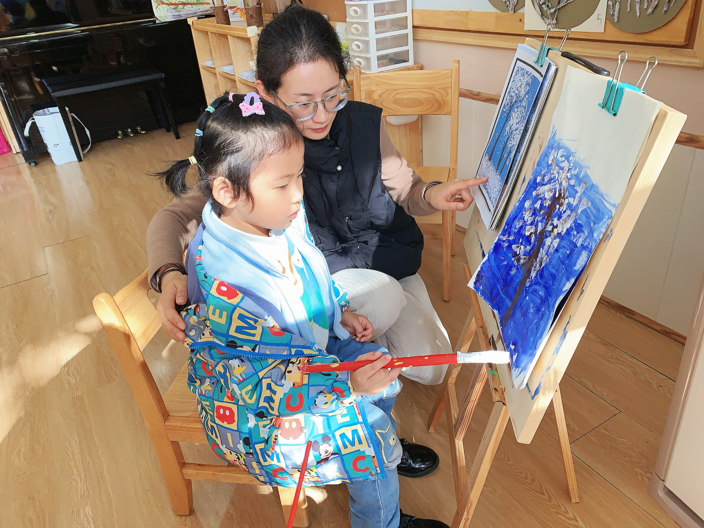 2023.12.7周颖【生命迈幼&middot;师德建设】迈幼瑜憬湾分园11月师德标兵系列推送_html_m186288e5.png