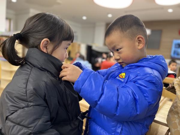 迈幼嘉誉山分园学雷锋新闻稿修改_html_3ef7d8ce.jpg