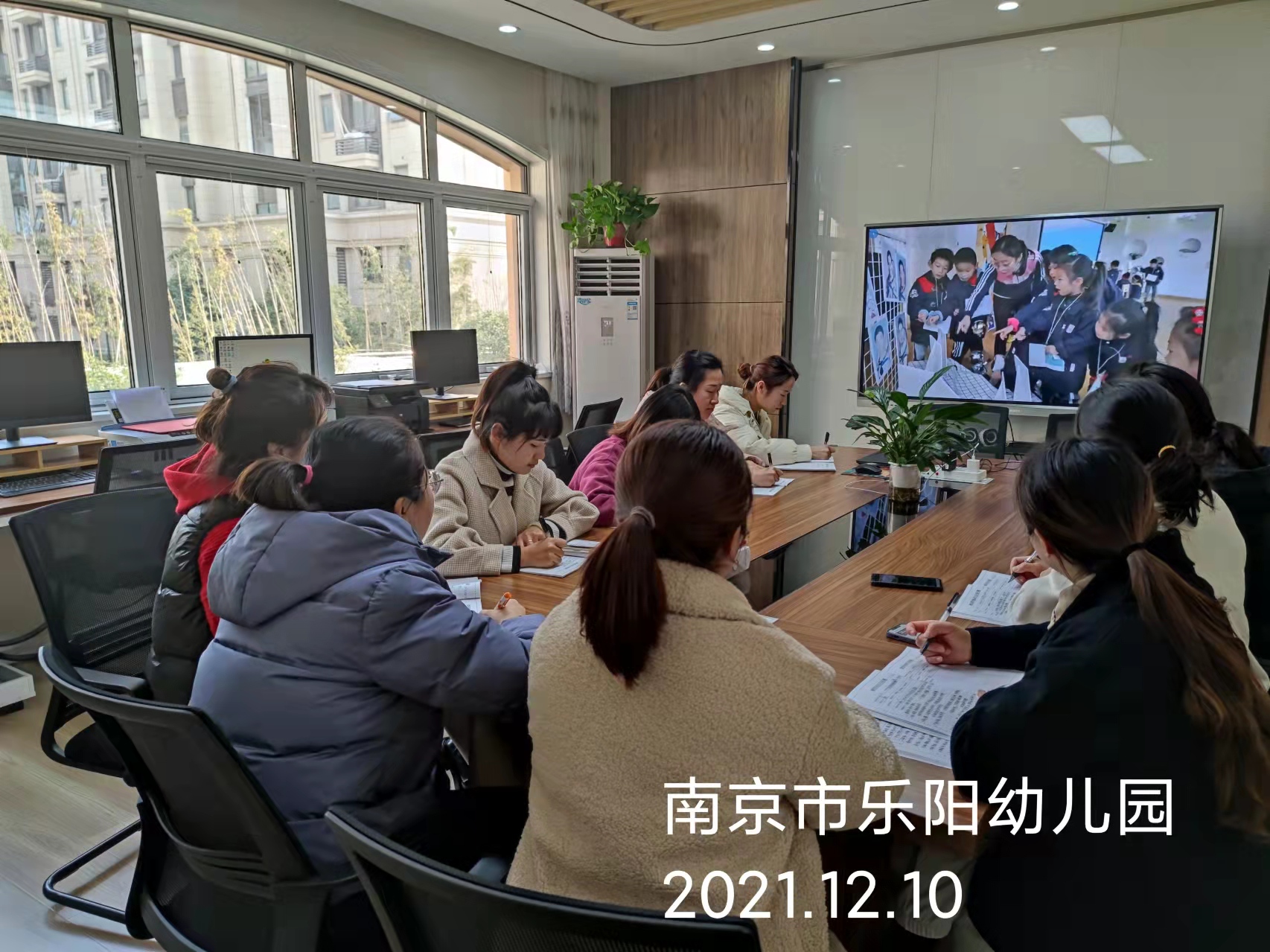 【生命迈幼 教研动态】栖霞区西片园本研训教研活动报道_html_326bc9c1.jpg