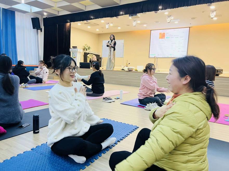 【生命迈幼·工会活动】关注心理健康 预防心灵感冒 ——迈皋桥幼儿园工会活动_html_6b9c5ab.jpg