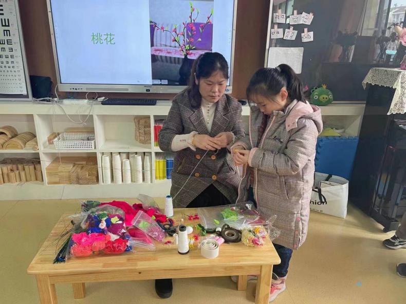 20210308【园区动态】新城园区——三八妇女节活动(1)(1)_html_m1e48f74d.jpg