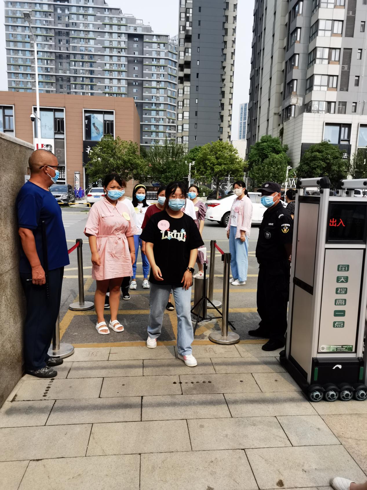 齐心协力(1)_html_m658c65ff.jpg