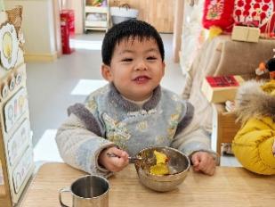 20241231【生活燕幼·园区动态】燕鸣苑分园：“寻年记，集五福”——庆祝元旦系列活动_html_5b3fcbea.jpg
