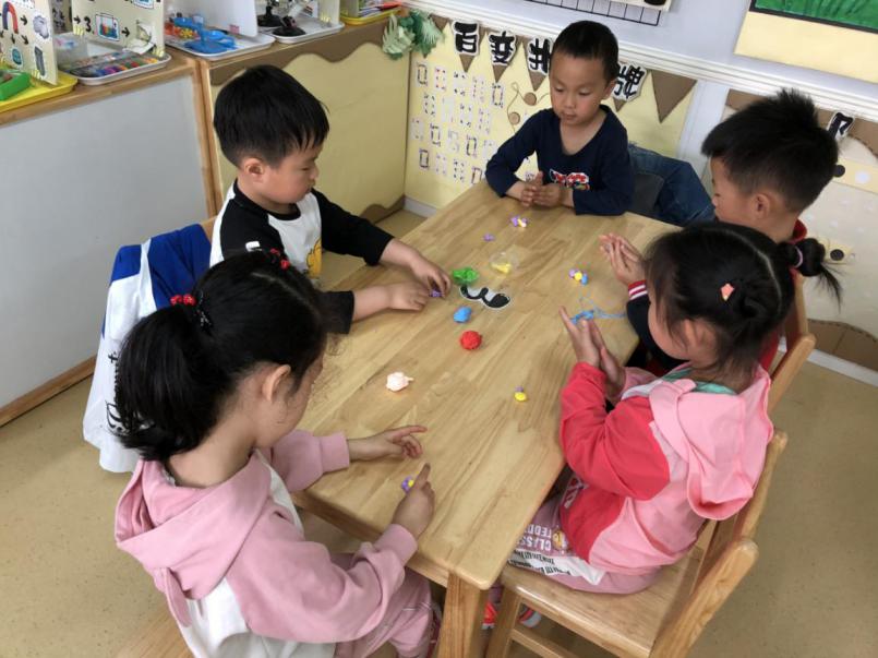 园区动态20210509新城母亲节_html_m111bd53b.jpg