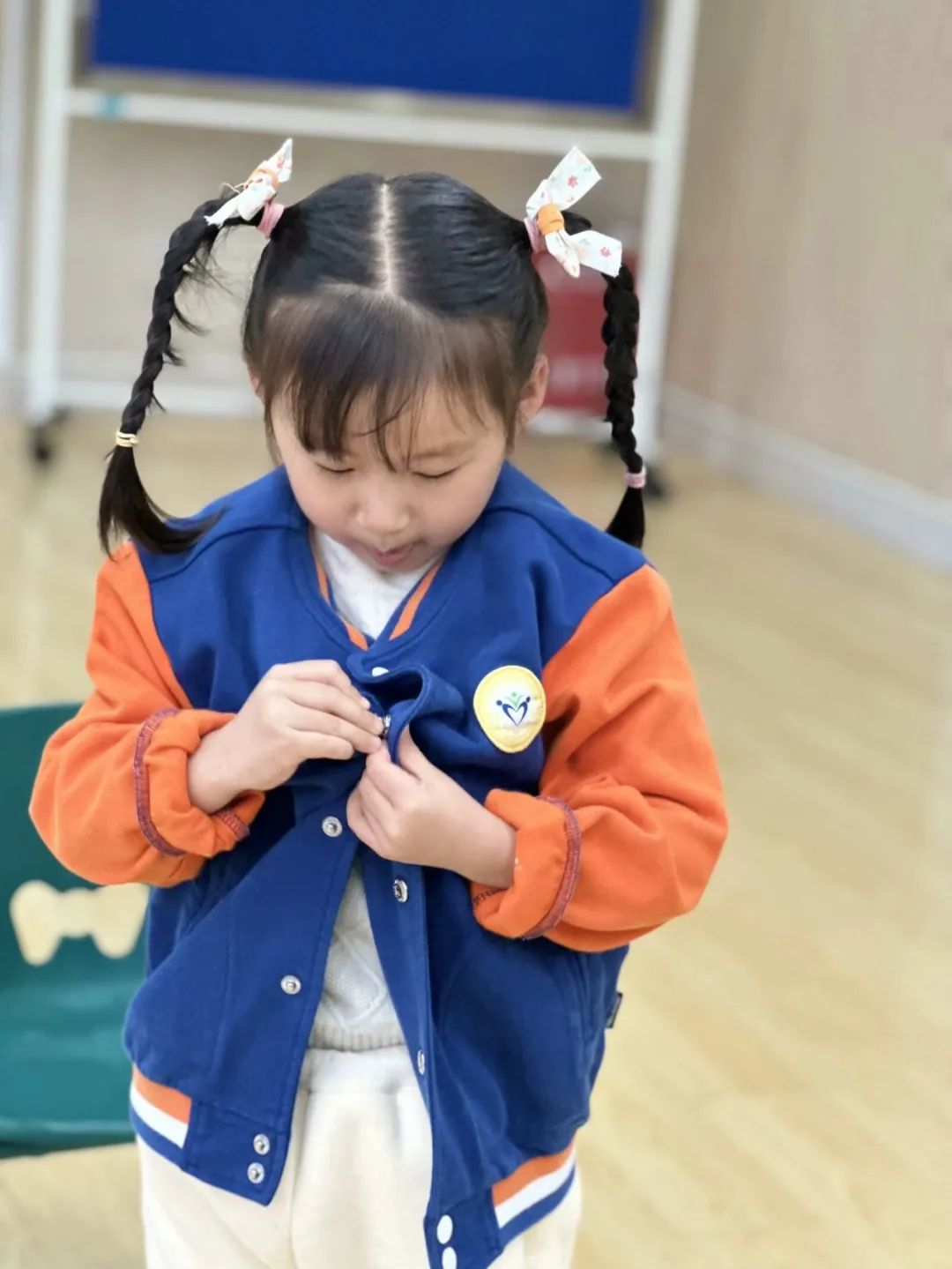 20231215【生活燕幼·园部动态】下庙分园：“自理小能手，快乐显身手”——自理能力大赛_html_m3a0e7753.jpg