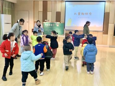 【生活燕幼·年级组动态】下庙分园：“喜迎新年，快乐‘联’萌”——记第八次儿童陶研会(1)_html_m5e81c210.jpg