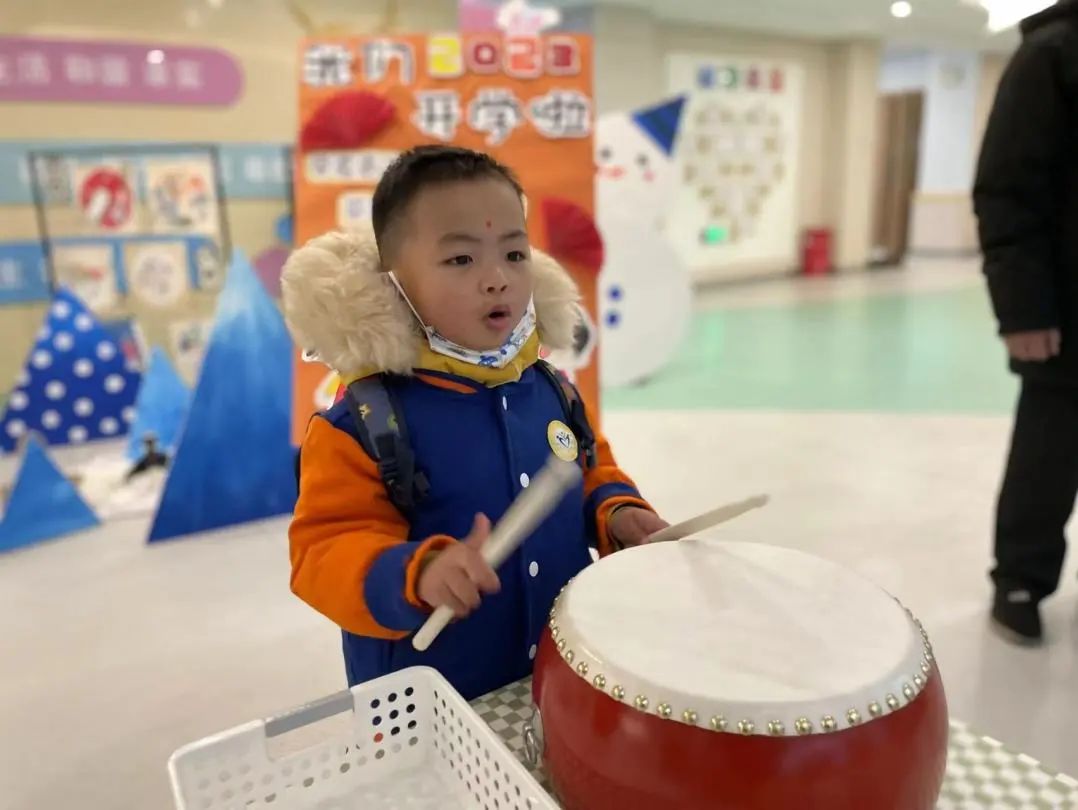 20230206【生活燕幼&middot;园区动态】燕鸣苑分园：“春暖花开 萌兔归来”——新学期开学记_html_m3bedc8dd.jpg