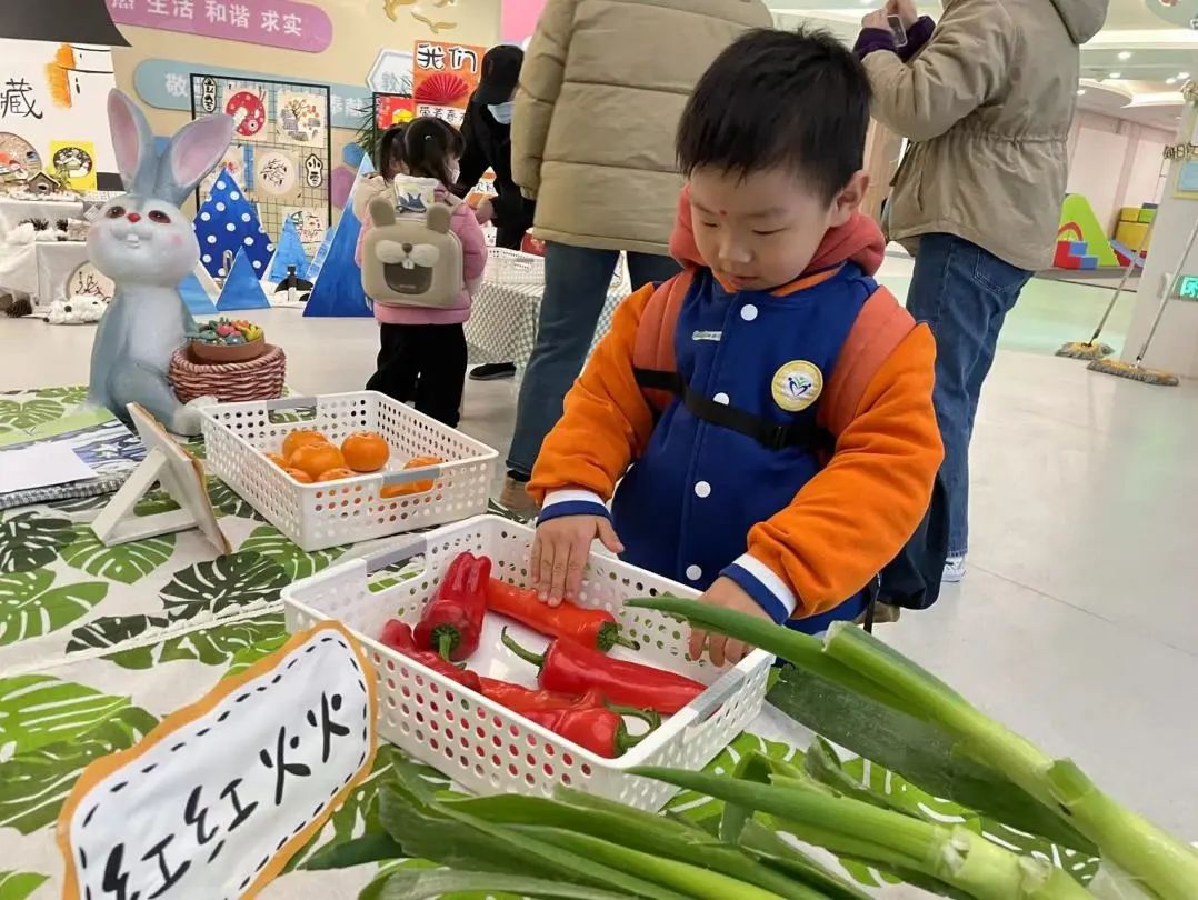 20230206【生活燕幼&middot;园区动态】燕鸣苑分园：“春暖花开 萌兔归来”——新学期开学记_html_m7c5c36c3.jpg