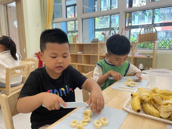 20240620【生活燕幼·园区动态】“夏至到，盛夏始”——舌尖上的节气之夏至_html_m73d5416d.jpg