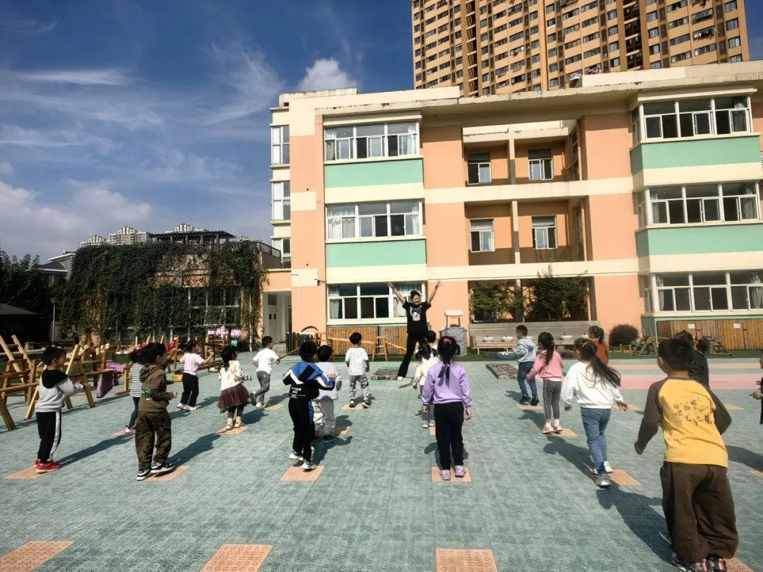 20231019 【生活燕幼 教研组活动】下庙分园：悦享体育 以研促教_html_m2b572c24.jpg