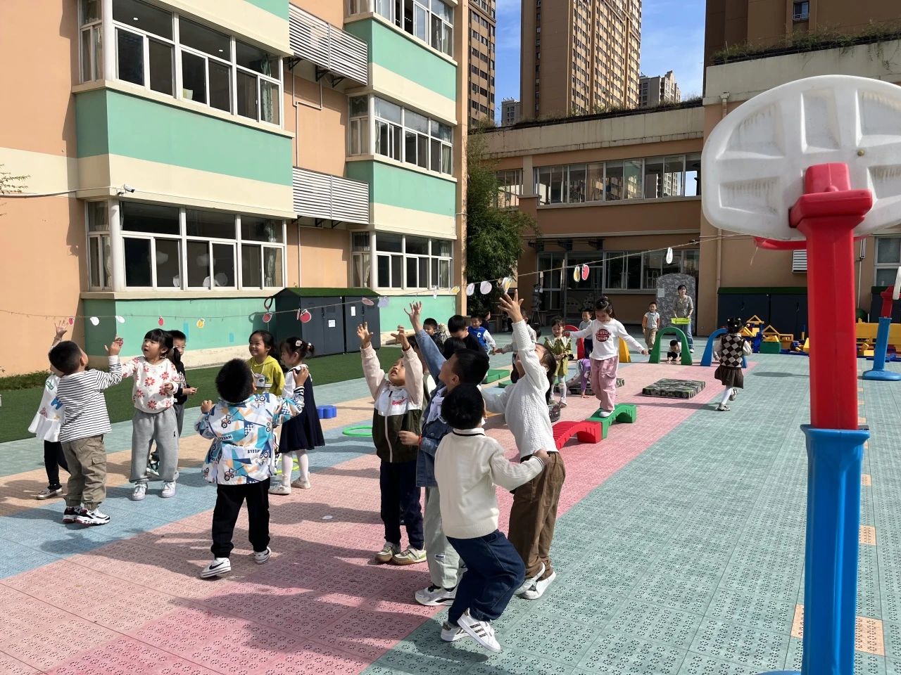 20231019 【生活燕幼 教研组活动】下庙分园：悦享体育 以研促教_html_6245213.jpg