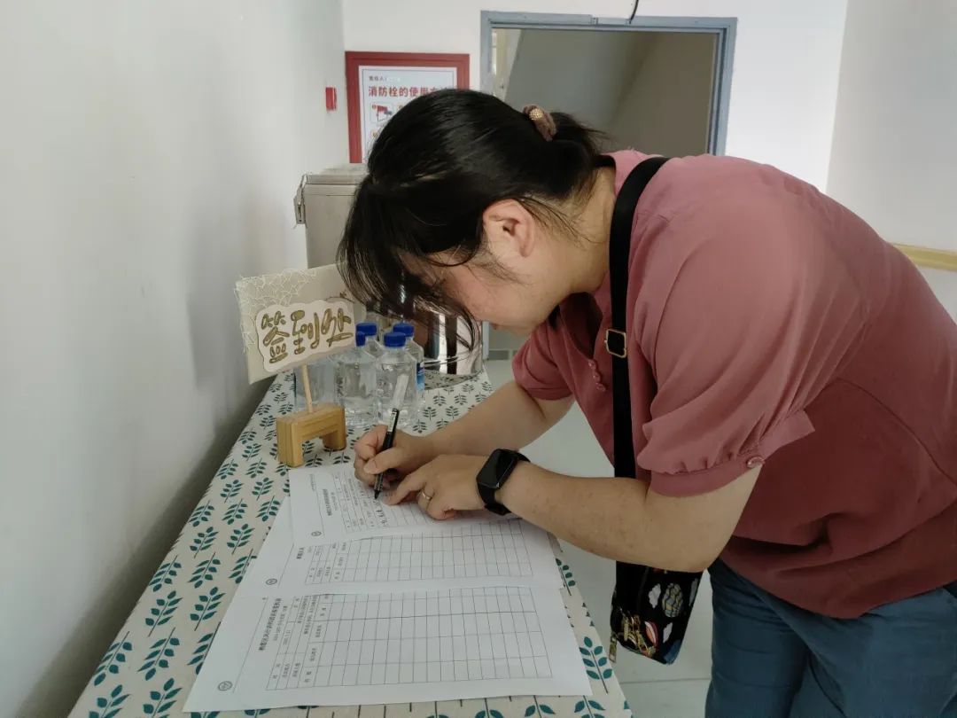 20250521【生活燕幼&middot;园区动态】燕鸣苑分园：“解码童心密码：从行为微表情到有效沟通”——风行栖霞讲师团进校园活动_html_f501290.jpg