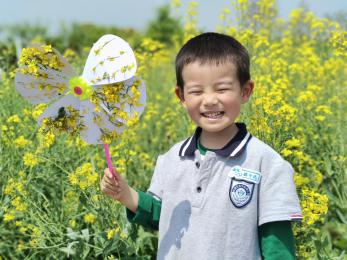 20250408 【生活燕幼·园区动态】燕鸣苑分园：“不负春光，趣享成长”——春游活动_html_20c829f0.jpg