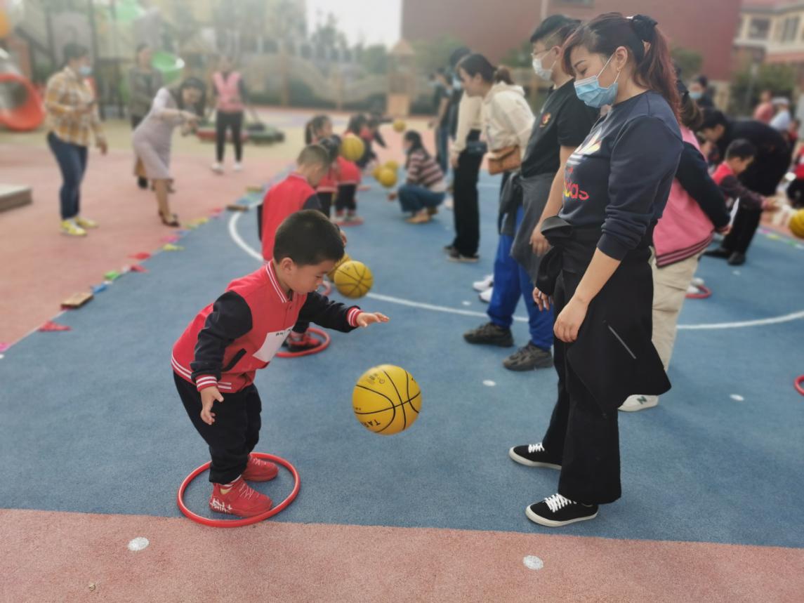 20201118【年级组动态】新城园区中班年级组运动会_html_3499e3ac.jpg