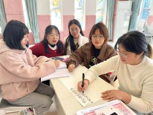 20231121  【生活燕幼·教科研动态】“劳动教育显特色 分享交流促思考”——劳动教育学习分享_html_m7892ced9.jpg