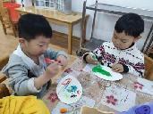 【生活燕幼·园区动态】燕幼中心园：“春意藏，立夏至”——小二班立夏节气活动_html_73e30c4b.jpg
